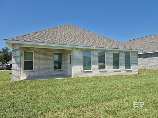 Building Photo - 19293 E Ridge Dr