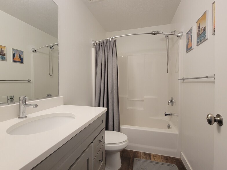 Building Photo - 288 E 510 N