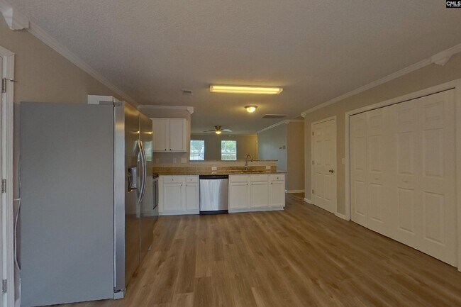 Building Photo - 61 Bluebead Ct