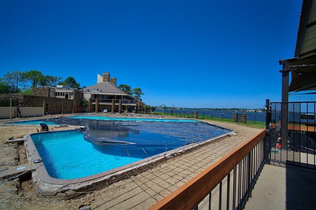 Building Photo - 13238 Enchanted Way Dr