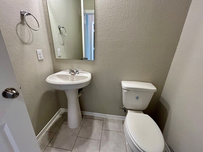 Building Photo - 12626 Alta Vista