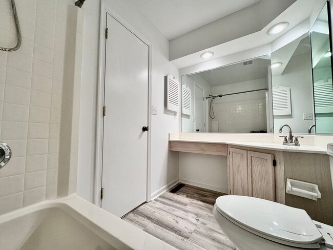 Building Photo - 2-Bedroom Condo Ready NOW! 2 Primary Suite...