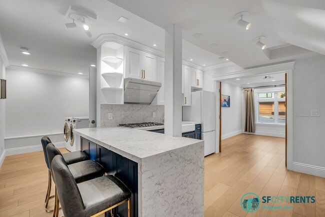 Building Photo - Diamond Heights/Noe Valley: Single Family Home w/ Guest Suite, Yard, Garage & EV Charger