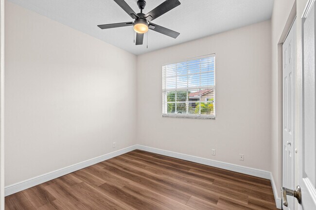 Building Photo - 112 Lighthouse Cir