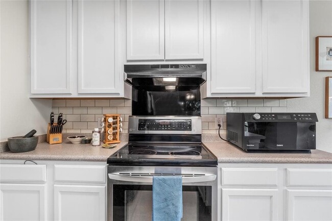 Building Photo - 4609 Mellow Hollow Dr