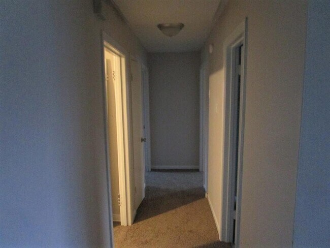 Building Photo - 616 Garrett St