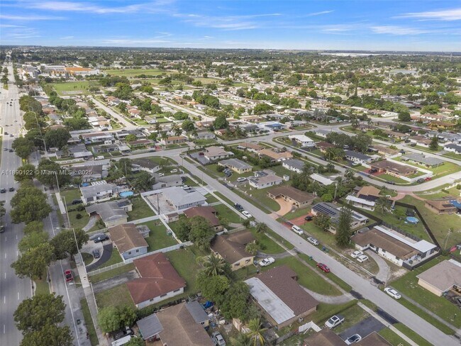 Building Photo - 2860 NW 184th St