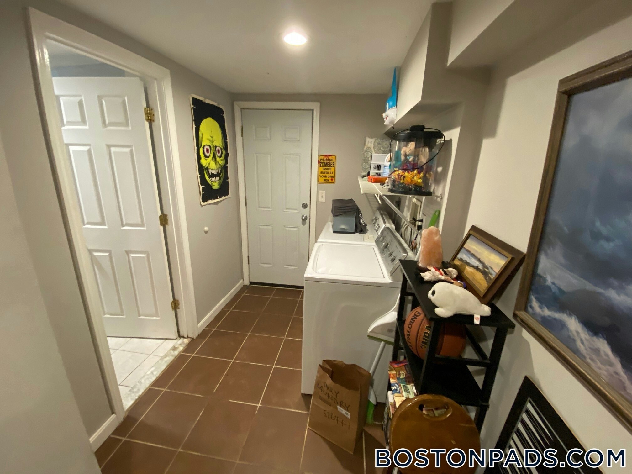 Building Photo - 34 Long Ave