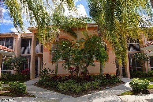 Building Photo - 10381 McArthur Palms Ln