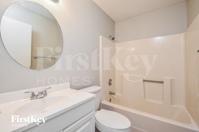 Building Photo - 2506 18th St SW