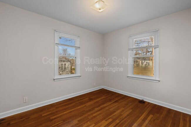 Building Photo - 10218 Unicorn Dr