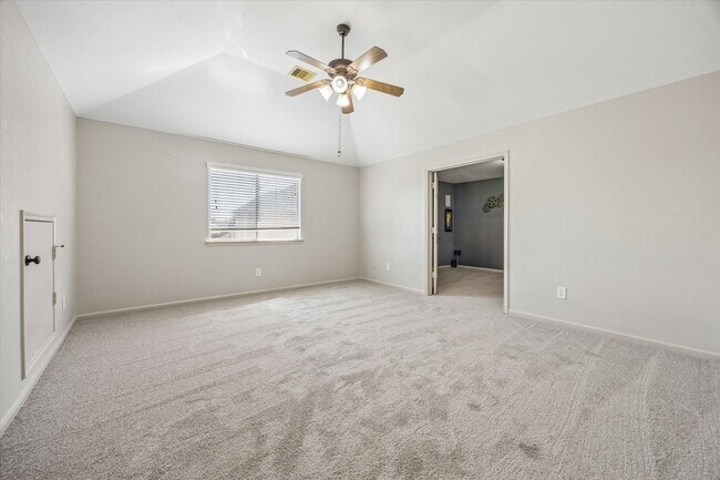 Building Photo - 6302 Pepper Hollow Ln