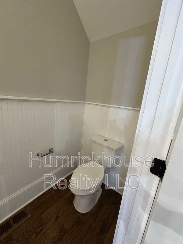 Building Photo - 1808 Berryhill Rd