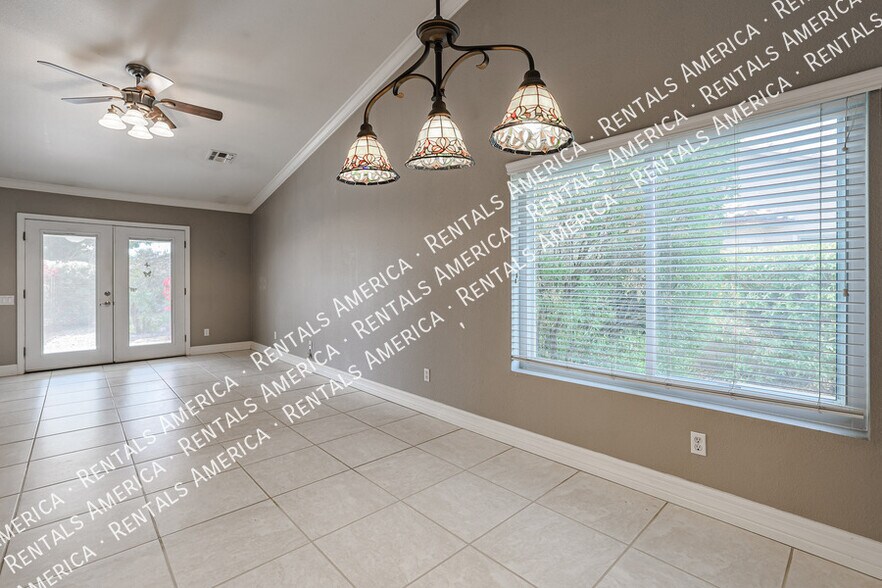 Building Photo - 6325 W Potter Dr