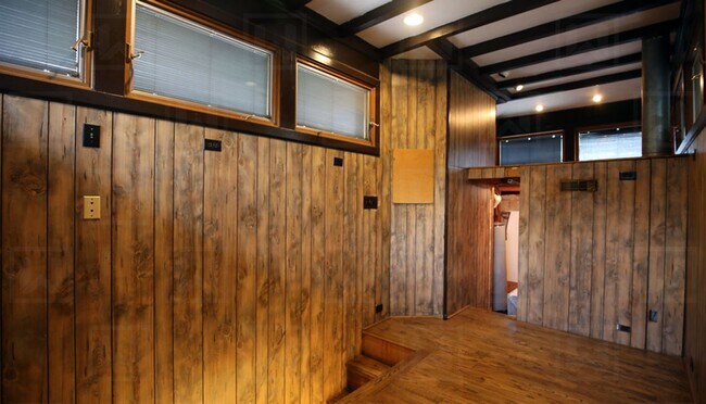 Building Photo - 3-Bedroom 3-Bath Executive Home in Mountain Brook