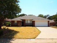 Building Photo - 2216 Lattimore St
