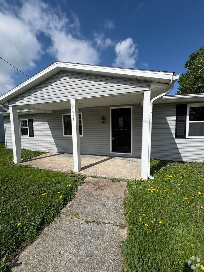 Building Photo - Newly Remodeled Charming 3bd2br Home!!
