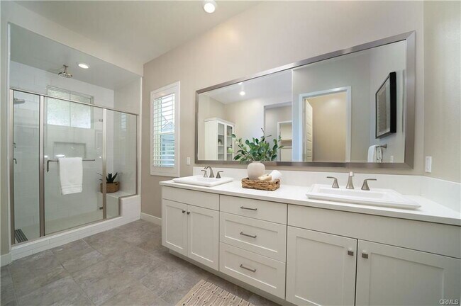 Building Photo - 109 Pitch