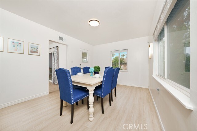 Building Photo - 895 Altura Way