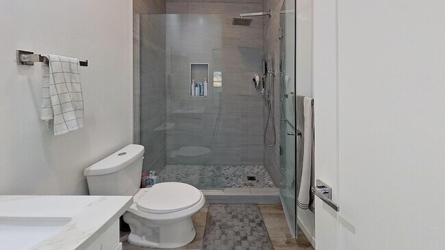 Building Photo - 4929 College Ave