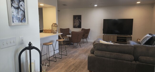 Building Photo - $6,000 Per Month FULLY FURNISHED - SATELLITE BEACH FL- MINUTES TO BEACH