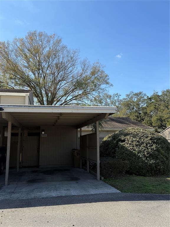 Building Photo - 8608 Lake Isle Dr