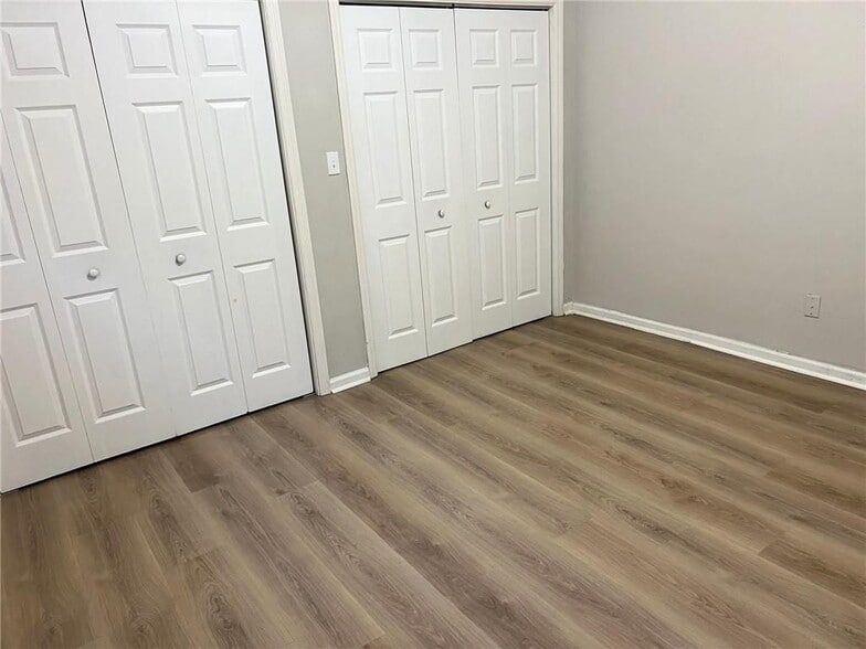 Building Photo - 2961 Hawk Ct SE