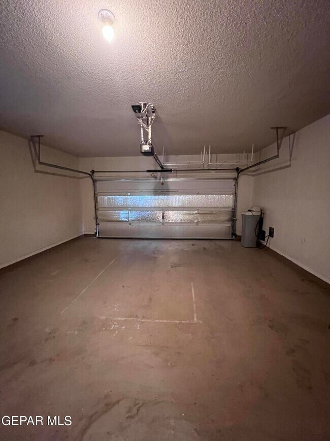 Building Photo - 12688 Tierra Alexis Dr