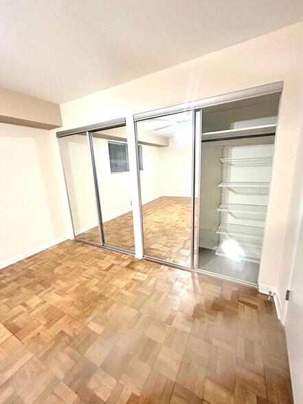 Building Photo - 10506 Weymouth St