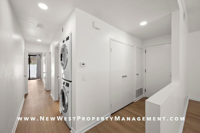 Building Photo - Lovely Marina District 2-bedroom at Park R...