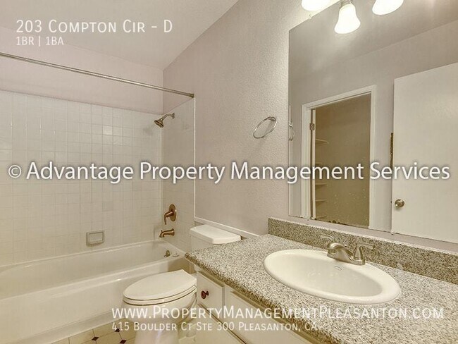 Building Photo - 203 Compton Cir