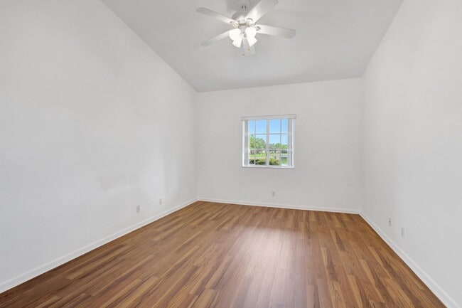 Building Photo - 9820 Galleon Dr