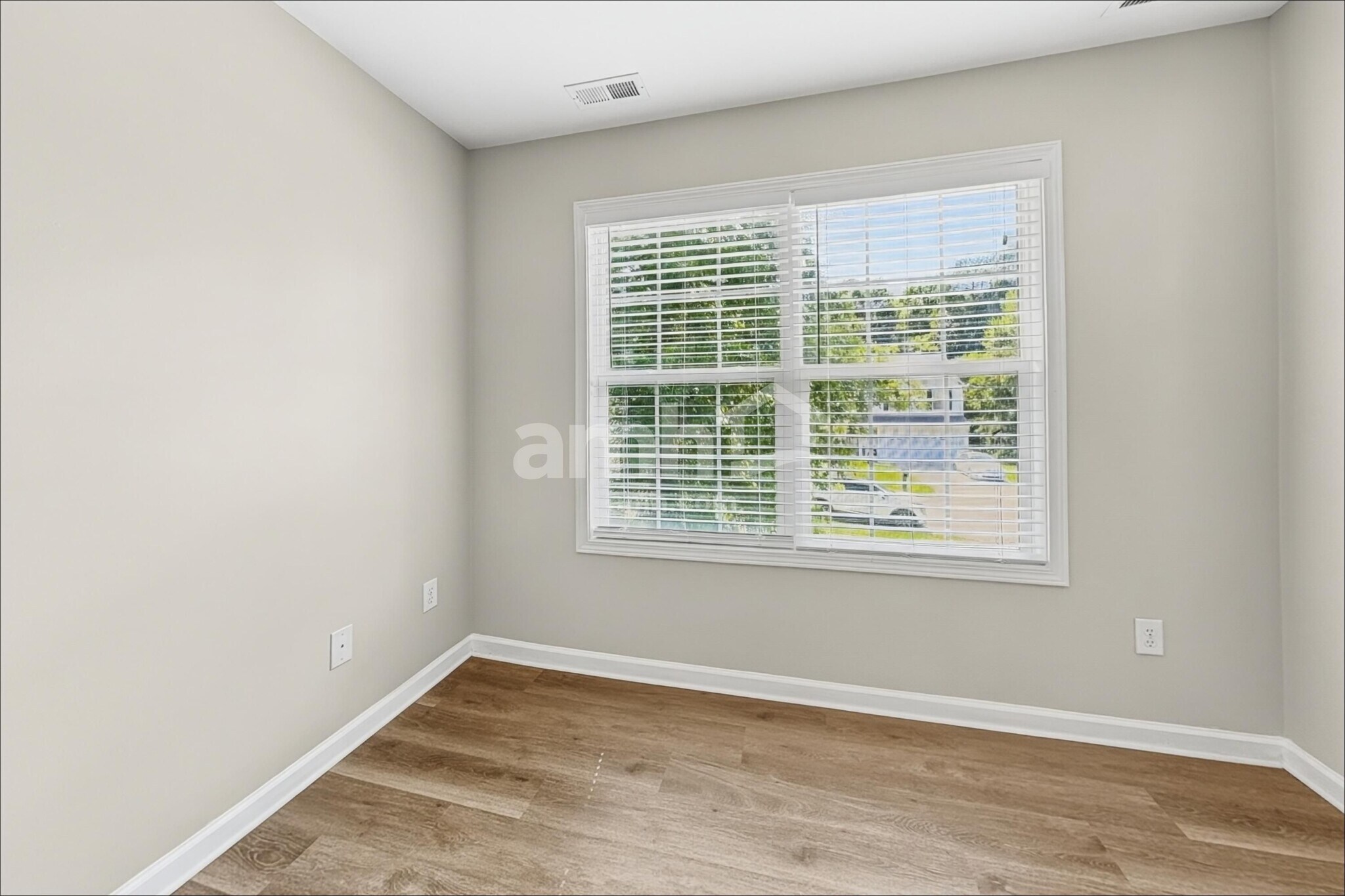 Building Photo - 218 Spinel Ln
