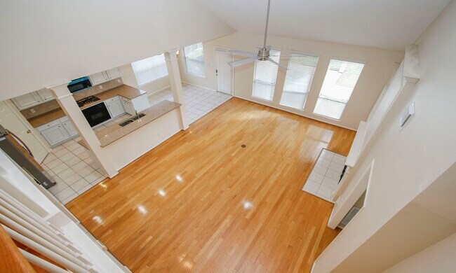 Building Photo - 16207 Waiting Spring Cir