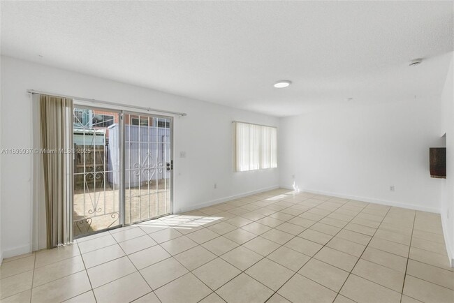 Building Photo - 624 NW 11th St