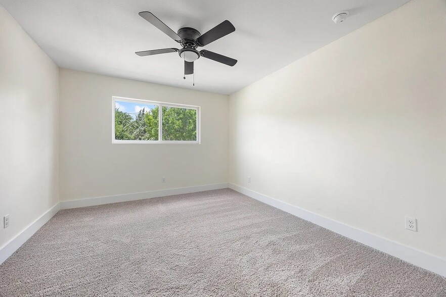 Building Photo - 2609 Dalgreen Dr