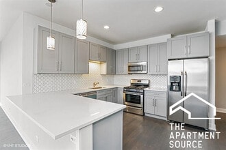 Building Photo - 3620 W Irving Park Rd