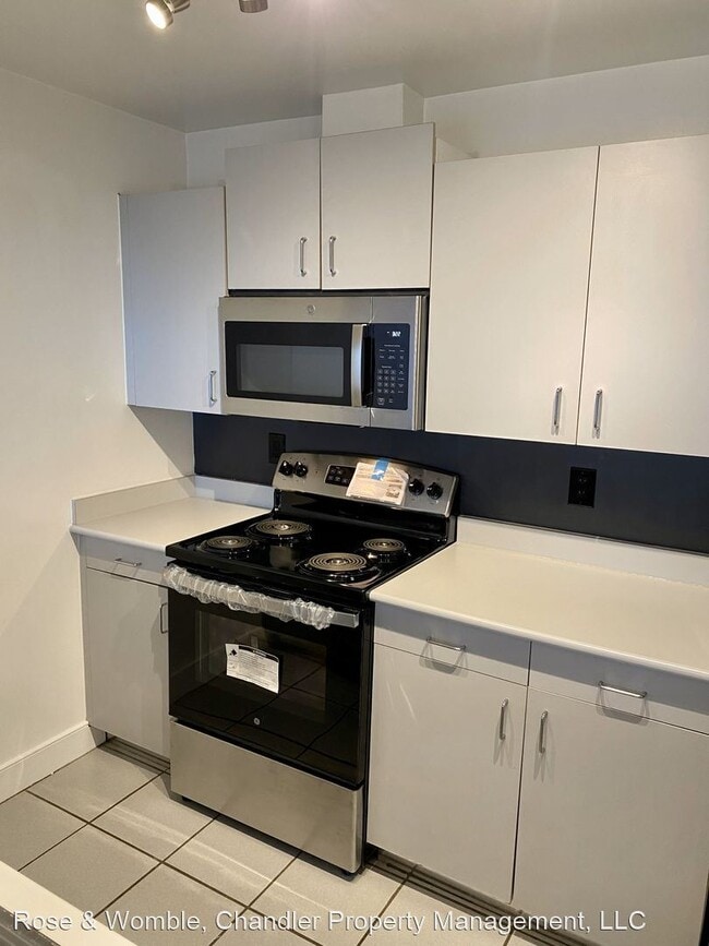 Building Photo - 1 br, 1 bath House - 40 Rader St #411