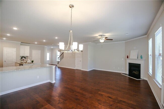 Building Photo - 2304 Shetley Creek Dr