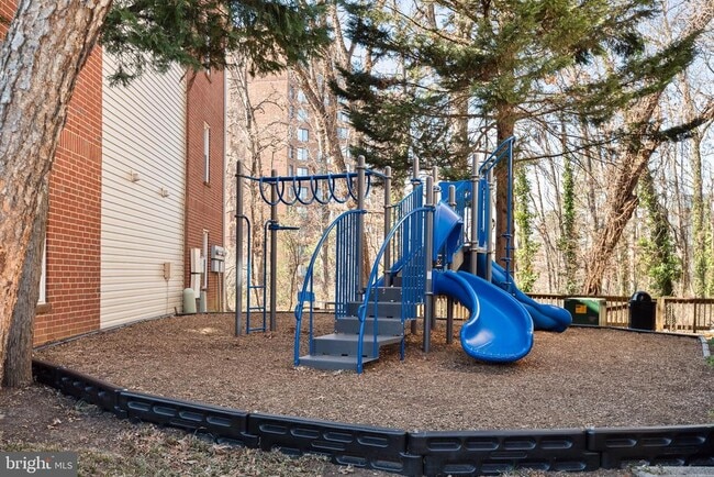 Building Photo - 3313 Wyndham Cir