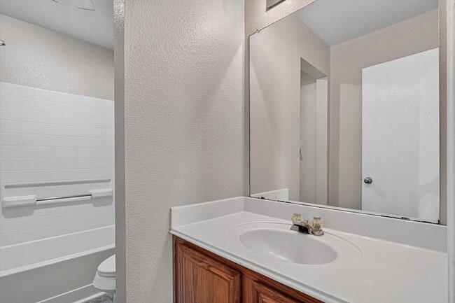 Building Photo - 1412 Constantina Dr