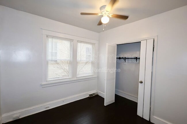 Building Photo - 1910 Chicago Ave