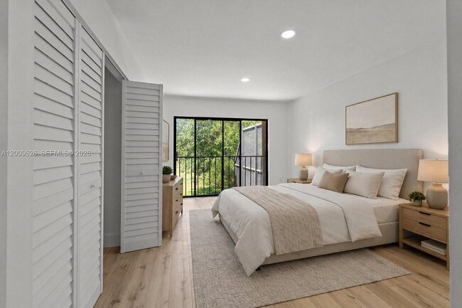 Building Photo - 3737 Alcantara Ave