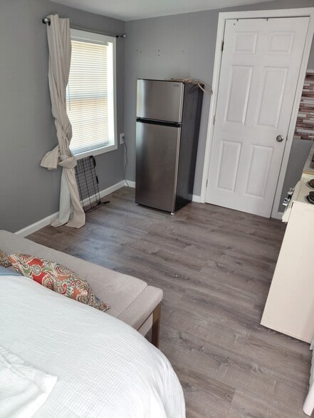 Building Photo - 3217 Calcutta Ct