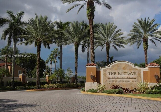 Primary Photo - 2051 Renaissance Blvd