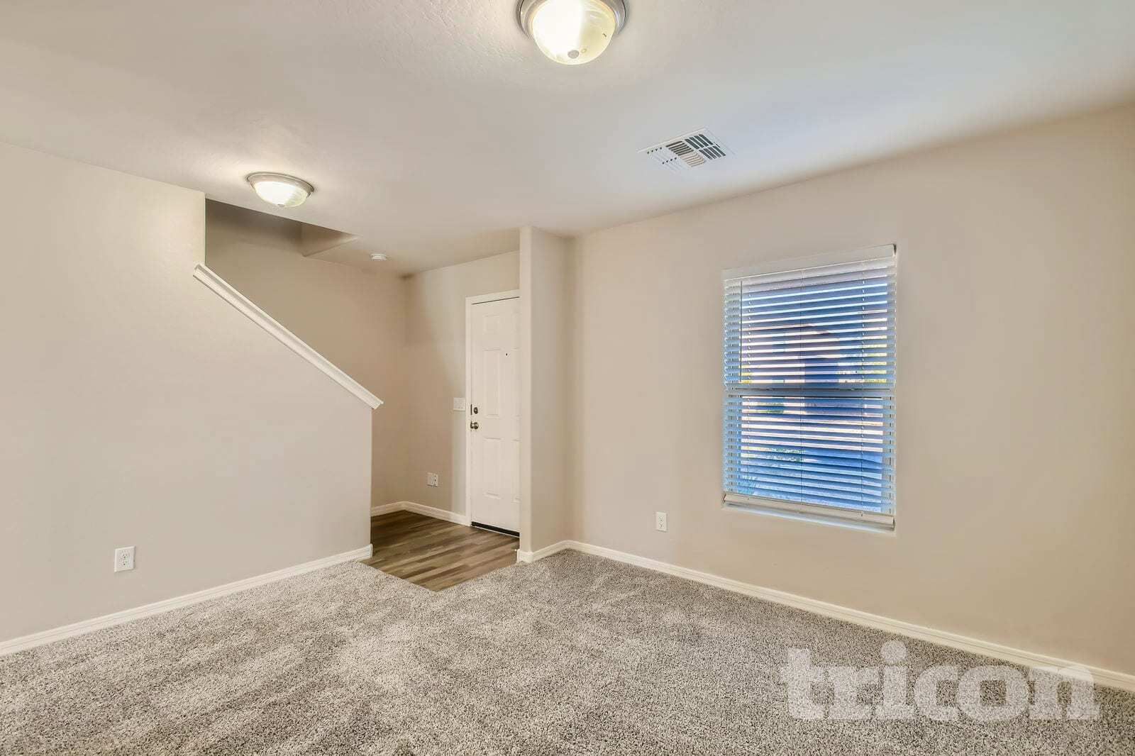 Building Photo - 227 W Watson Ct