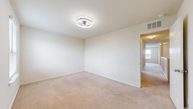 Building Photo - 344 Autumn Rouge