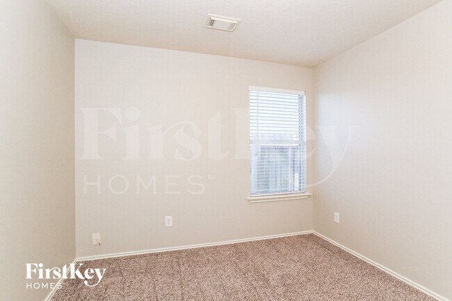 Building Photo - 2710 Puddle Duck Ct