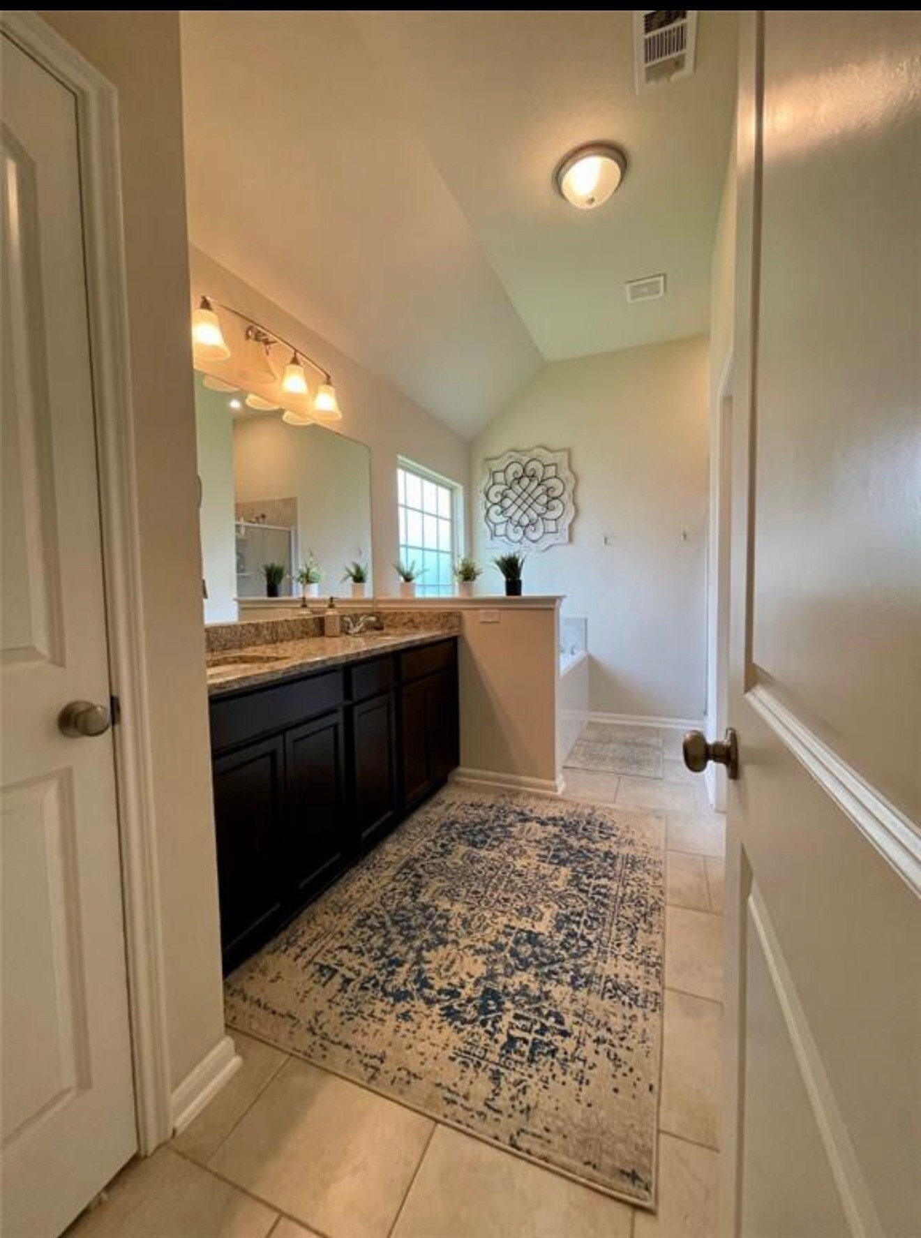 Building Photo - 122 Green Haven Dr