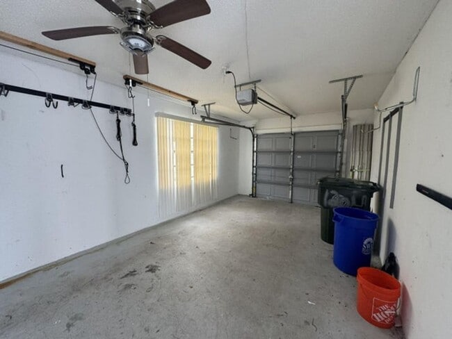 Building Photo - 1204 Timberlane Cir